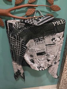Trendy newspaper print cord set