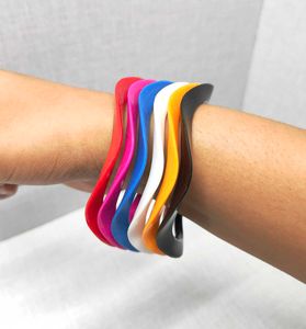 Set of 6 Colorful Wavy Bracelets