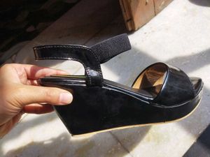 Unused Black Wedges