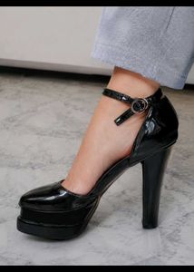 no bargain for Chic Black Platform Block Heels 👠