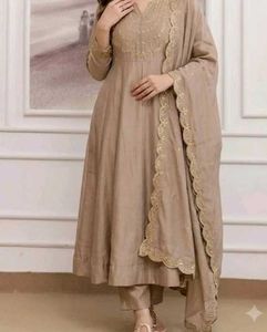 Elegant Embroidered Kurta Set