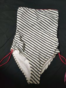 Strapless Swimwear