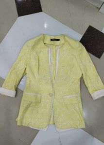 Stylish Yellow Textured Blazer