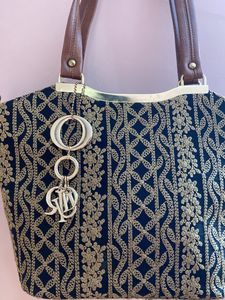 Vintage Embroidered Shoulder Bag