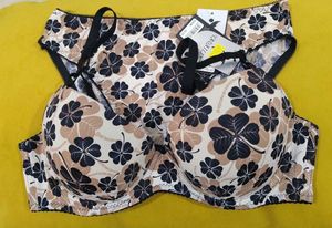 312 -- uplift Clover Print Bra & Panty Set