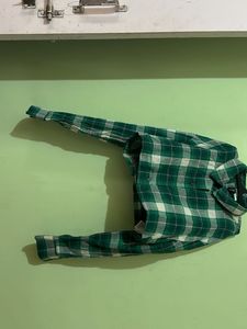 Green Plaid Cropped Shirt