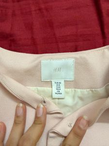 Chic Pink Sleeveless Button-Up Vest
