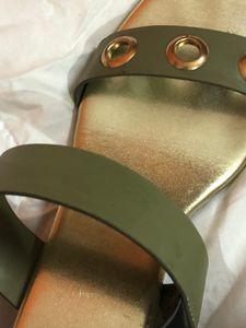 Block heels with adjustable straps