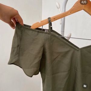 Chic Olive Green Cold Shoulder Top