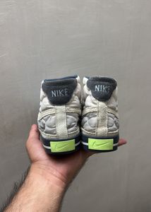 *100% Authentic* - Nike Court Legacy Mid