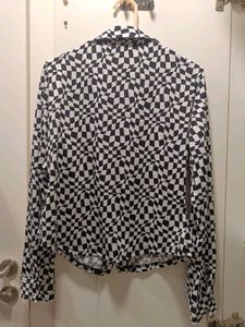 Geometric Print Long Sleeve Top