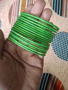 Sparkling Green Bangles Set