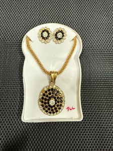 Gold Tone Pendant Necklace & Earrings Set