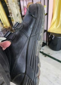 Unisex Khadims Size 5 School Shoes