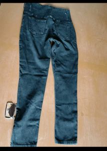 Black High-Waisted Skinny Jeans