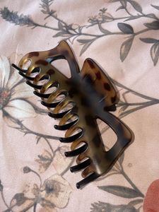 Tortoiseshell Claw Clip