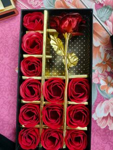 Metal red rose gift set