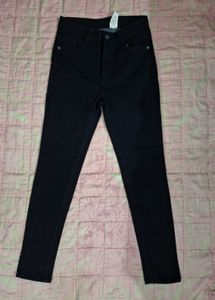Black Skinny Jeans