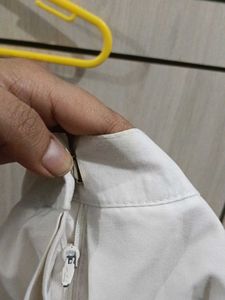 White Pleated Cropped Pants