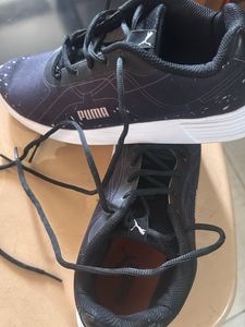 Puma Sneakers