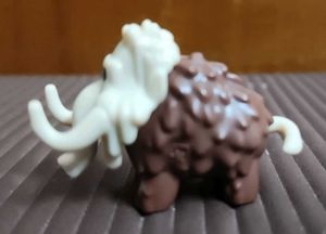 3 kinderjoy animal toys