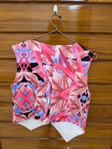 Vibrant Floral Top👛🖤