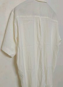 Men's Off White Short Sleeve Button-Up Shirt