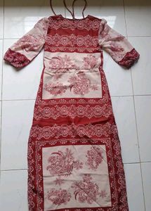 Elegant Red &amp; Cream Paisley Print Maxi Dress