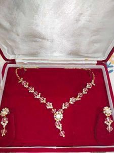 Elegant Crystal Necklace & Earring Set