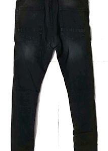 Distressed Black Skinny Jeans