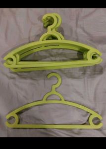 Set of 22 Plastic Hangers