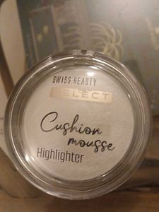 Cushion Mousse Highlighter - Pearl Glow