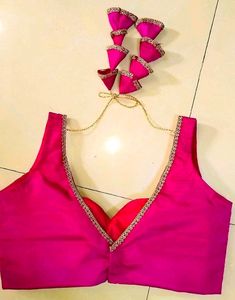 Silk Padded Back Hook Blouse