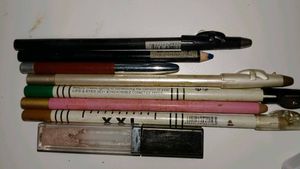 30-Piece Color Eye Vanity Set + Free Chambor Gift