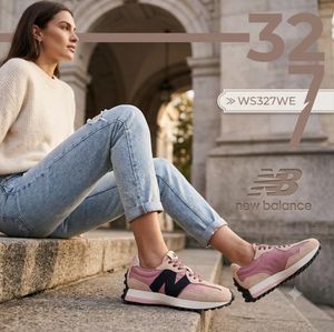 New Balance 327 Sneakers