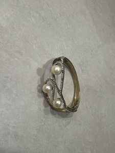 Elegant Pearl &amp; Crystal Bangle