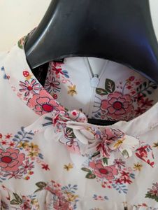 Cute Top🌸💮