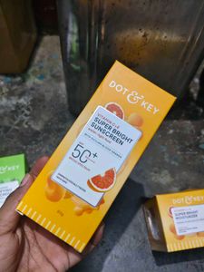 Dot & Key Vitamin C+E Super Bright Sunscreen