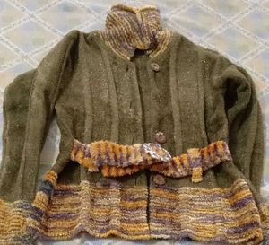 Cozy woolen  sweater with Belt