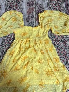 Chic Yellow Floral Puff Sleeve Dress
