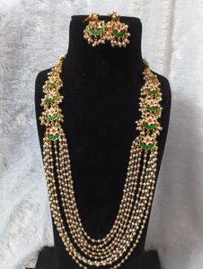 Elegant Pearl Necklace and Earring Set