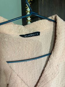 Zudio Textured Peach Shirt – Size S 🌸