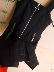 ❤️Size S to L Black Jumper Dress with Zipper Detai