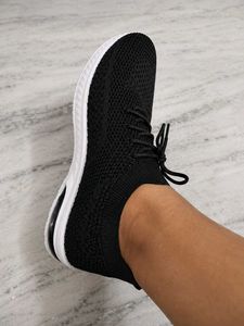 Women Black Sports shoes