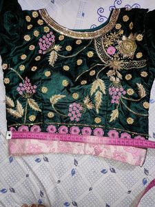 Green Blouse With Pink Net Dupatta