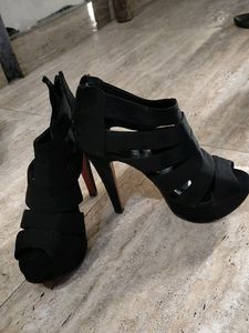 Black Heels 👠