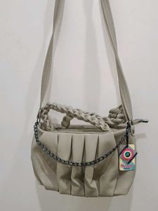 *New*Stylish Pleated Handbag with Chain Detail