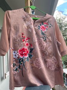 Elegant Floral Print Blouse
