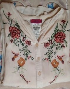 A Beautiful ❤️Top/Tshirt