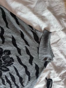 Stylish Grey Floral Poncho